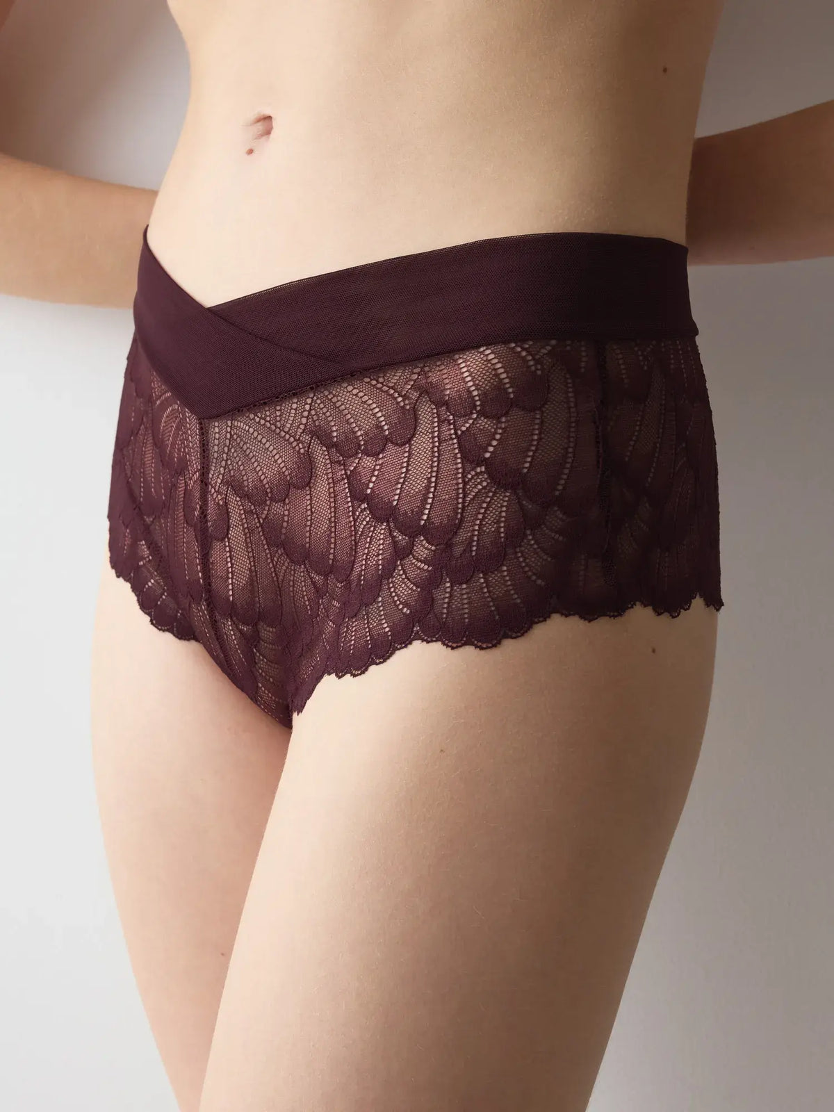 Triumph Love in Lace Shorty 10228674 2609S25