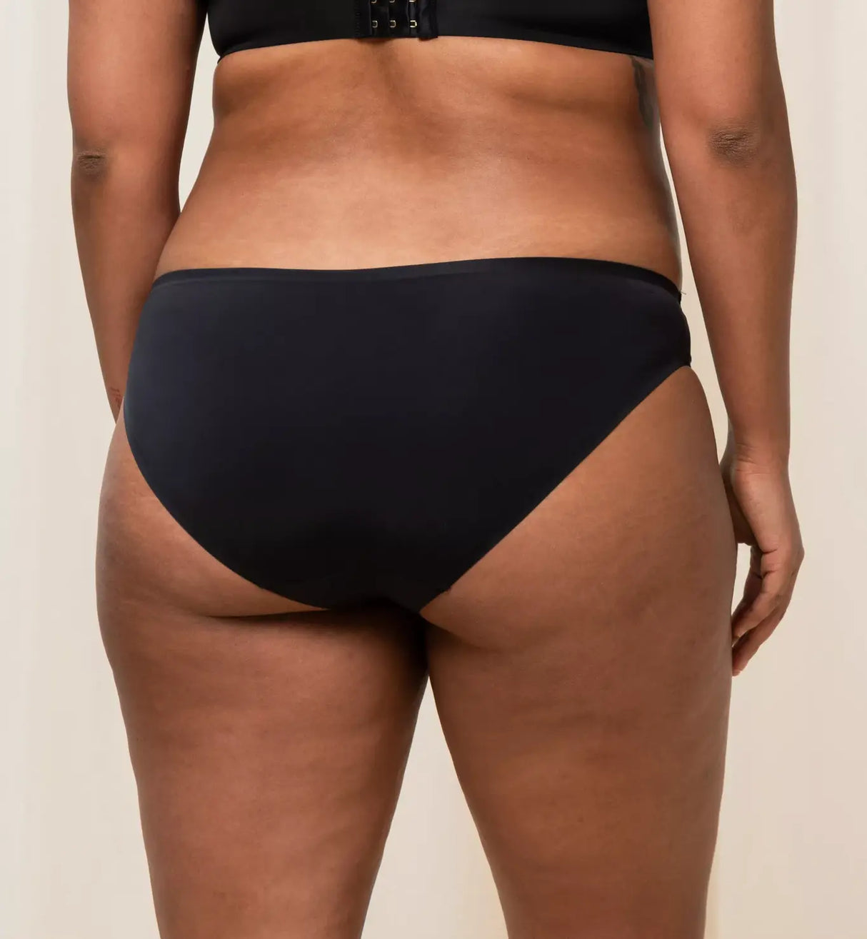 Triumph Slip da Donna body make up magic wire tai S18