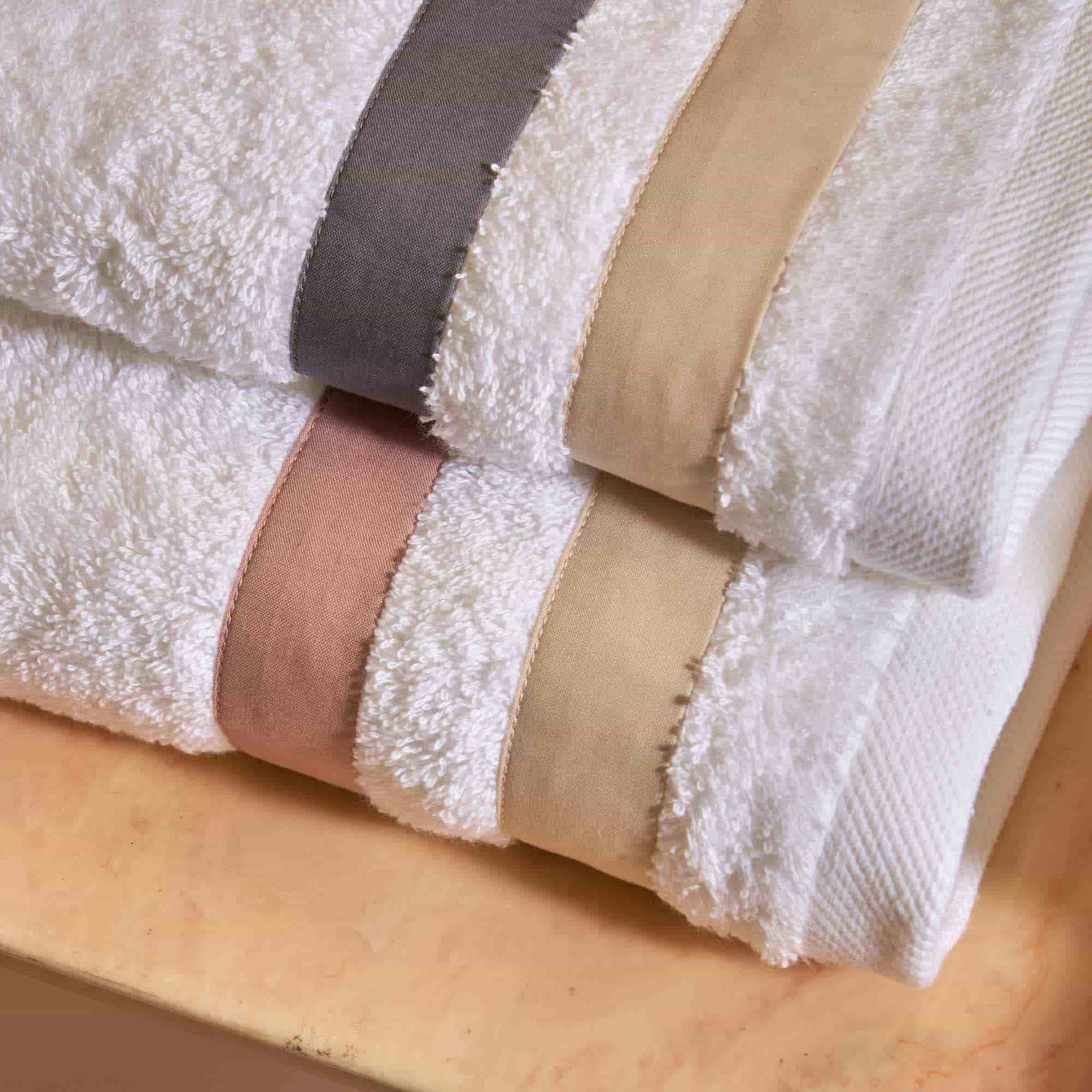 Biancoperla Set Asciugamani 1+1 Antigua 2601B