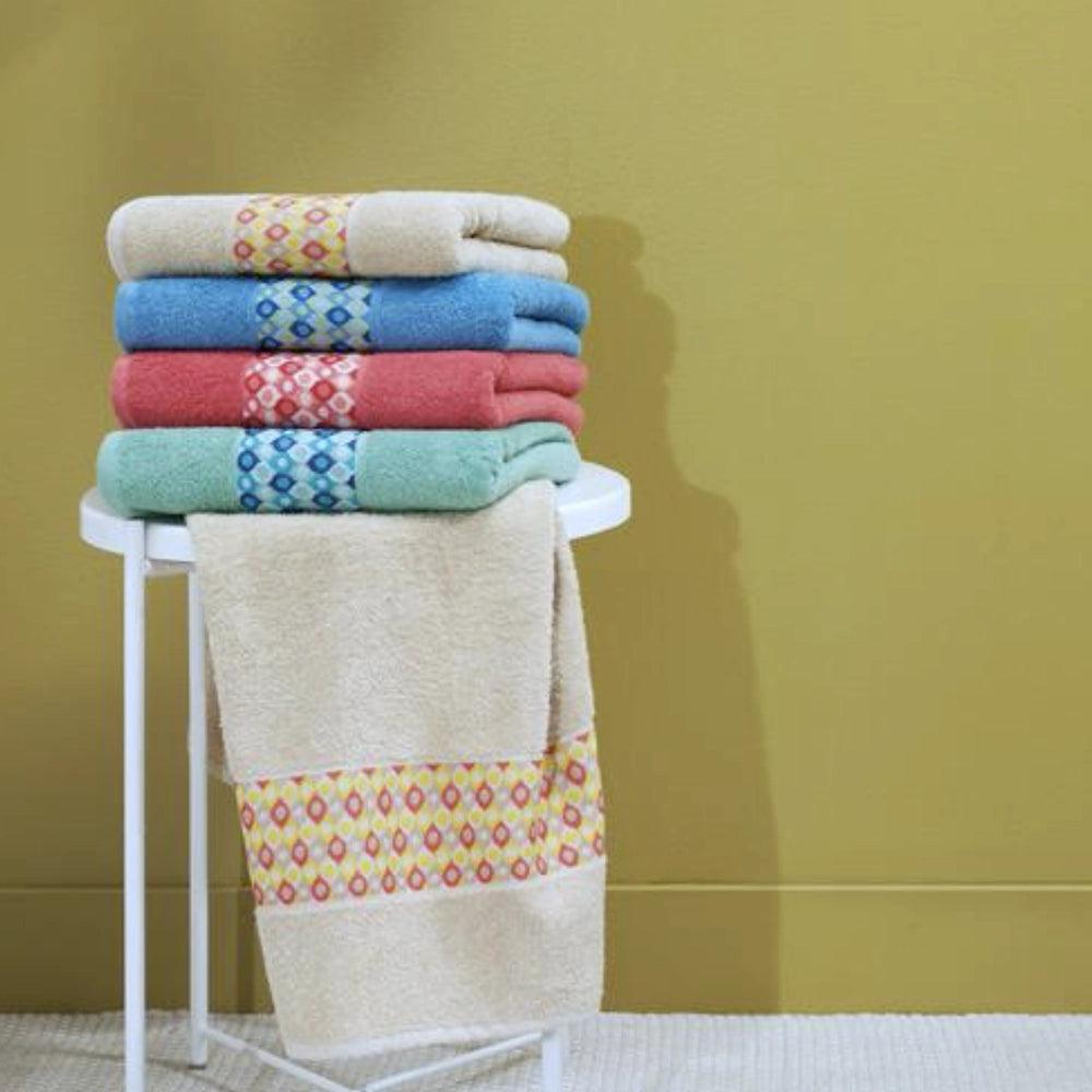 Bassetti Morbido Asciugamano Asciugamani 380 gr 100% Cotone Set da 10 pz (2 da 70x140 cm + 2 da 50x100 cm + 2 da 30x50 cm - 4 da 30x30 cm) - Collezione VIVIAN -(ROSSO
