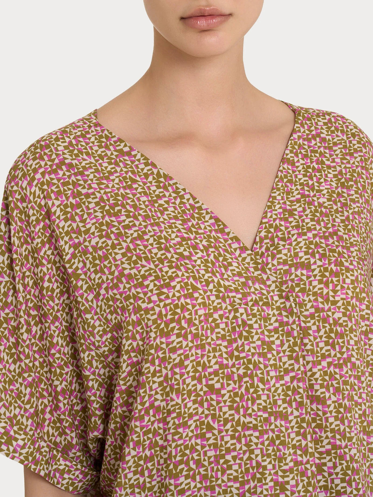 Ragno Blusa con geometric pattern e manica kimono in Ecoseta DQ25SX 2504S30