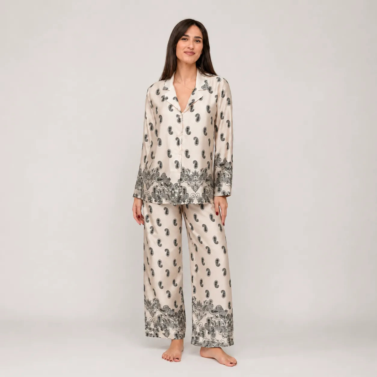 Filo D'Angelo Pigiama da Donna In raso Orchidea Paisley Nero