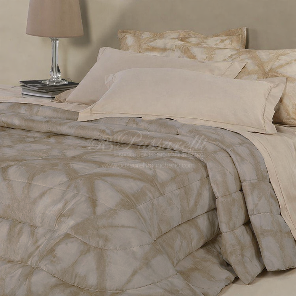 Mirabello Shibori Velvet Double Winter Quilt 2008930 D300