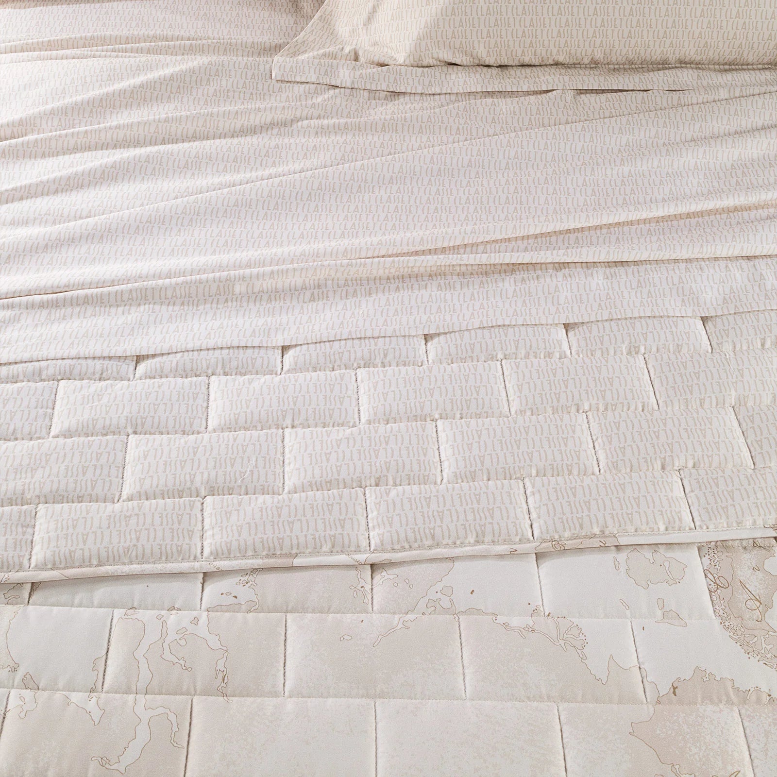Alviero Martini 1A Classe Copriletto Trapuntato Matrimoniale In Raso Di Cotone Geo white 2502S220