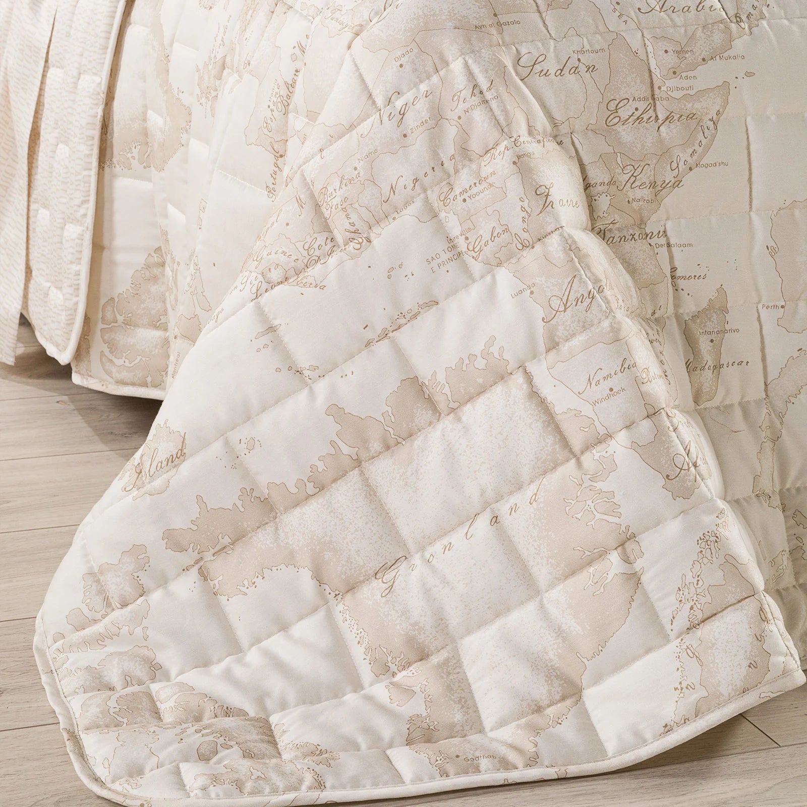 Alviero Martini 1A Classe Copriletto Trapuntato Matrimoniale In Raso Di Cotone Geo white 2502S220