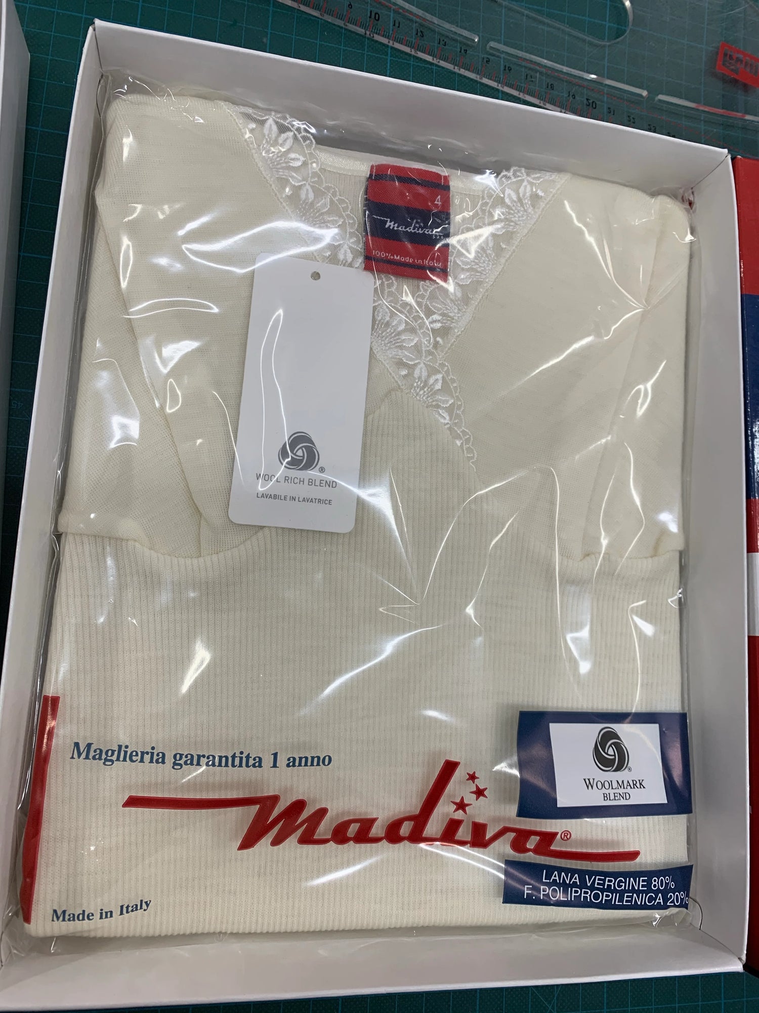 Madiva Canottiera Top Intima da Donna in Lana con Forme Seno Sorrento 2507S24