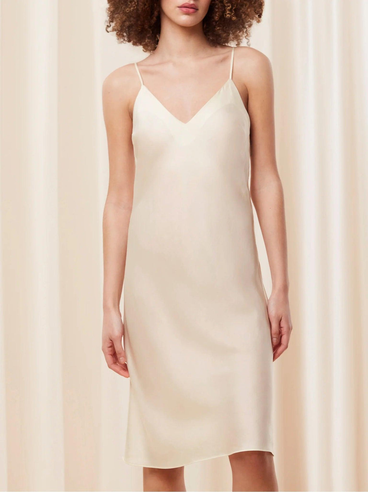 Triumph Camicia da Notte in satin Silky Sensuality NDW 10216557 S44 - Passarelli Biancheria