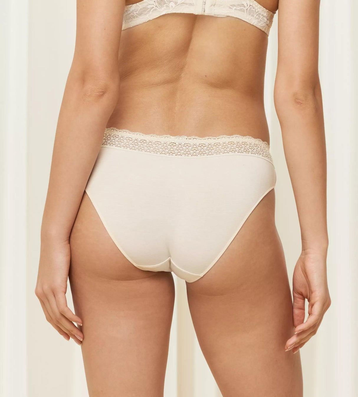 Triumph 2 Slip da donna Feel of Modal Tai 10214906 S19 - Passarelli Biancheria