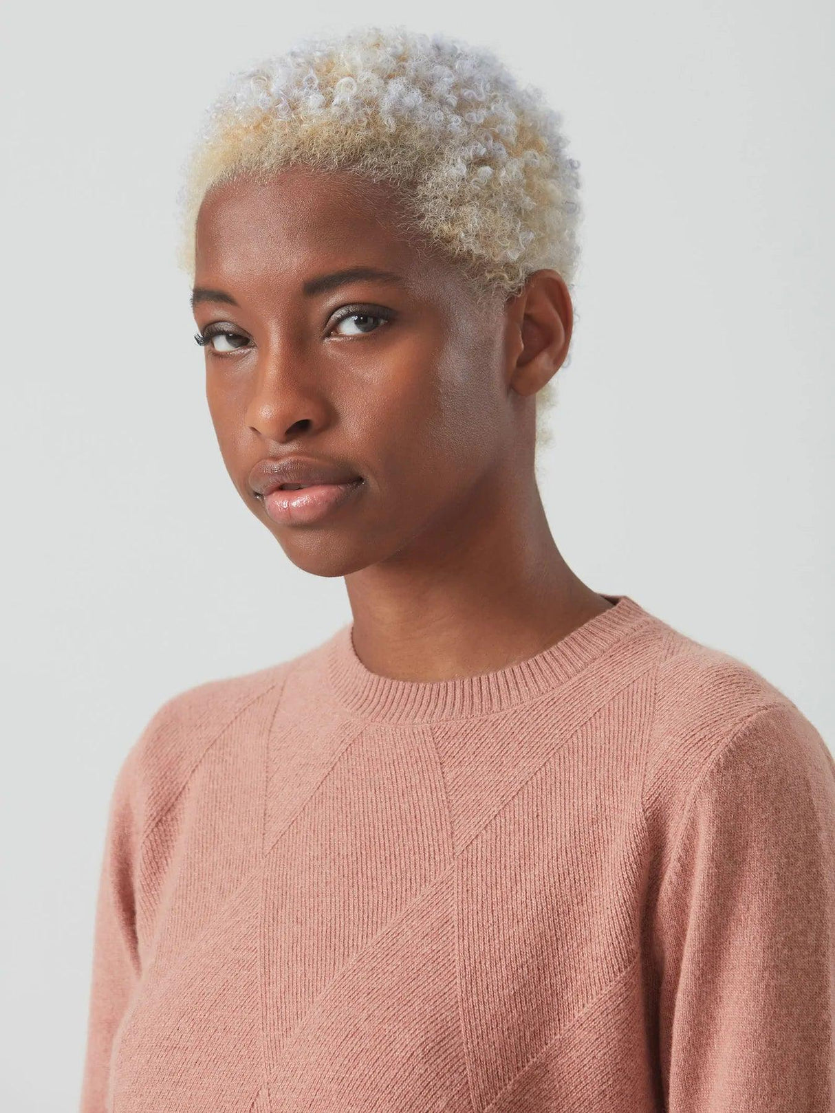 Ragno Maglia da Donna a girocollo con rombi in Cashmere Blend DE42M9 S93 - Passarelli Biancheria