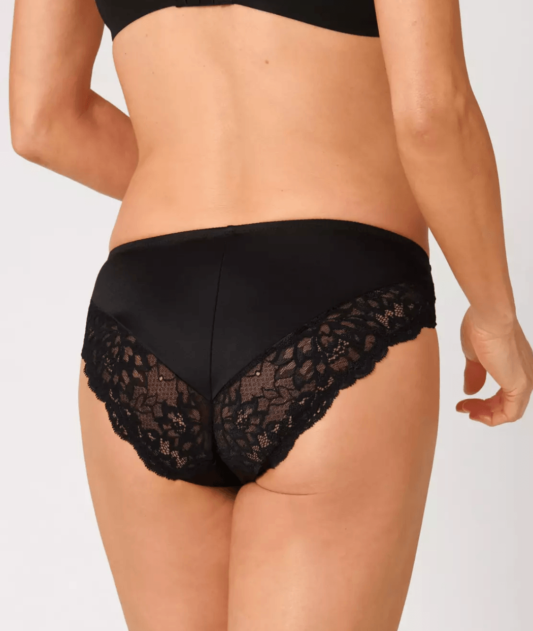 Triumph Slip da Donna Amourette Charm Tai 10181383 S20 - Passarelli Biancheria