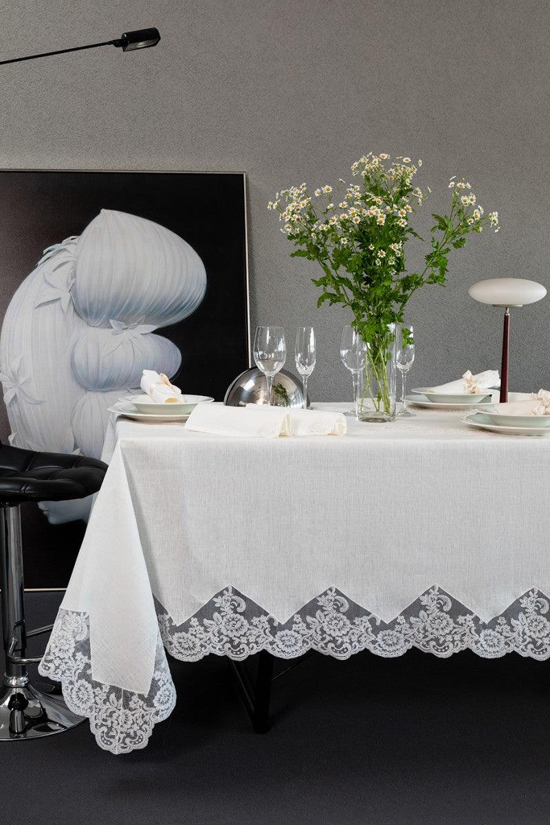 Tovaglia da 12 Posti in puro lino impreziosito con pizzo rebrode' Aurora. - Passarelli Biancheria