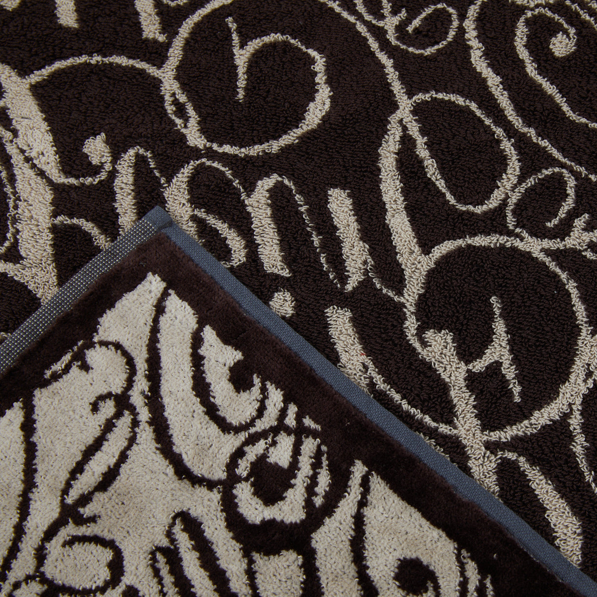 Philipp Plein Telo Bagno Script Moderno in Spugna