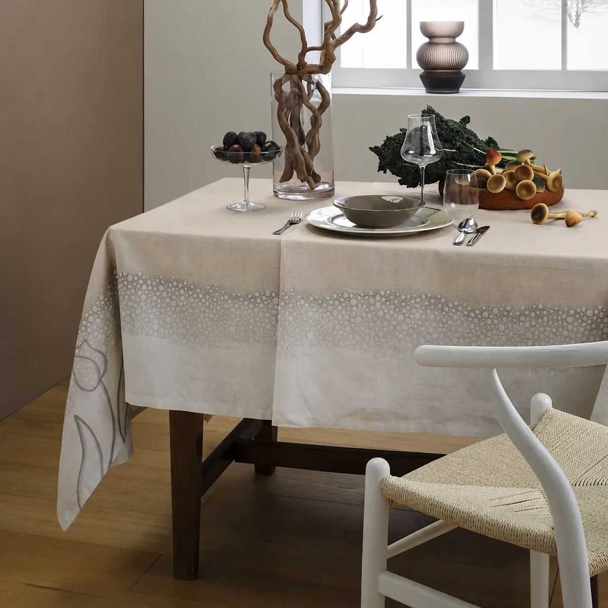 THUN® Tovaglia Stampata 160x200 New Elegance - Fantasia Tulipani Tulips Beige