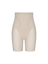 Triumph BMU ILLUSION CURVE Super HW Mid-Thigh 10224850 2509S50