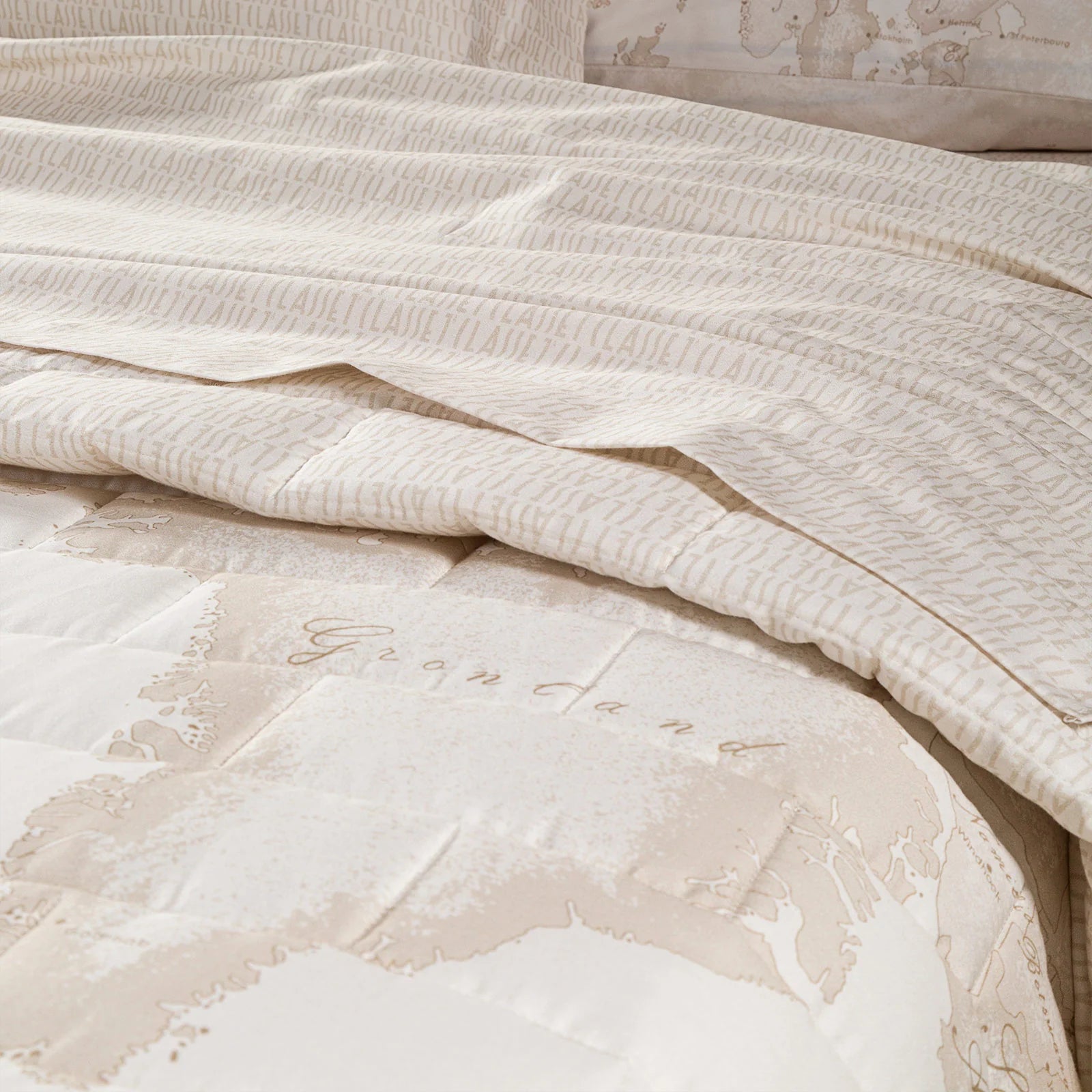 Alviero Martini 1A Classe Copriletto Trapuntato Matrimoniale In Raso Di Cotone Geo white 2502S220