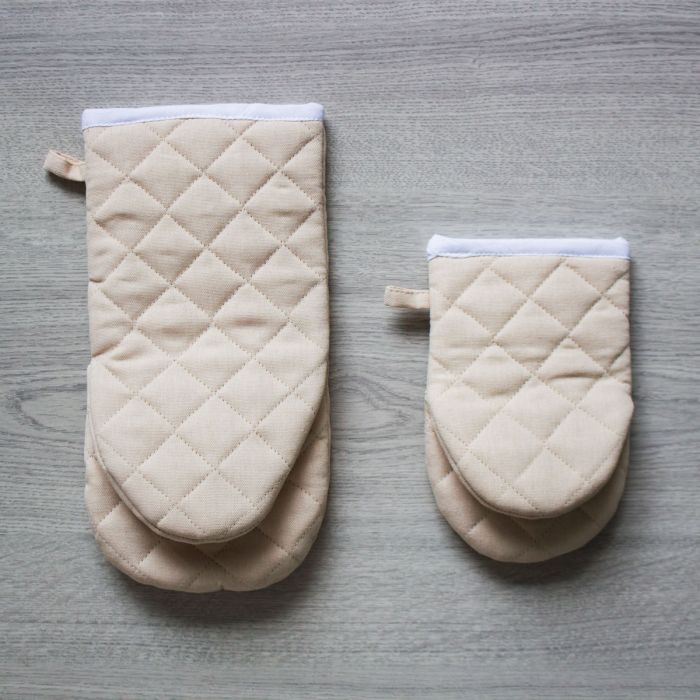 Maestri Cotonieri  Set 2 Guanti da Forno India in Cotone con Bordo Bianco