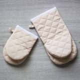 Maestri Cotonieri  Set 2 Guanti da Forno India in Cotone con Bordo Bianco